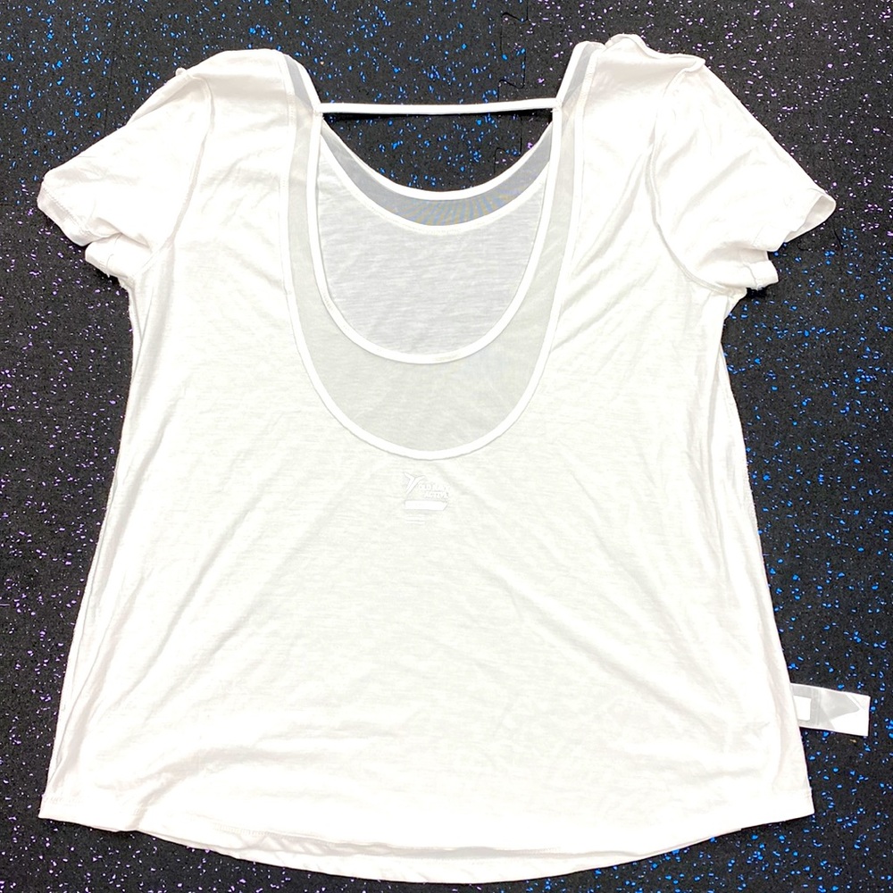 Old navy active white top size L
